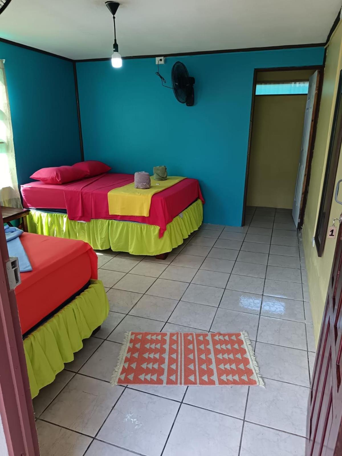 Cabinas Miss Miriam 2 Tortuguero Buitenkant foto